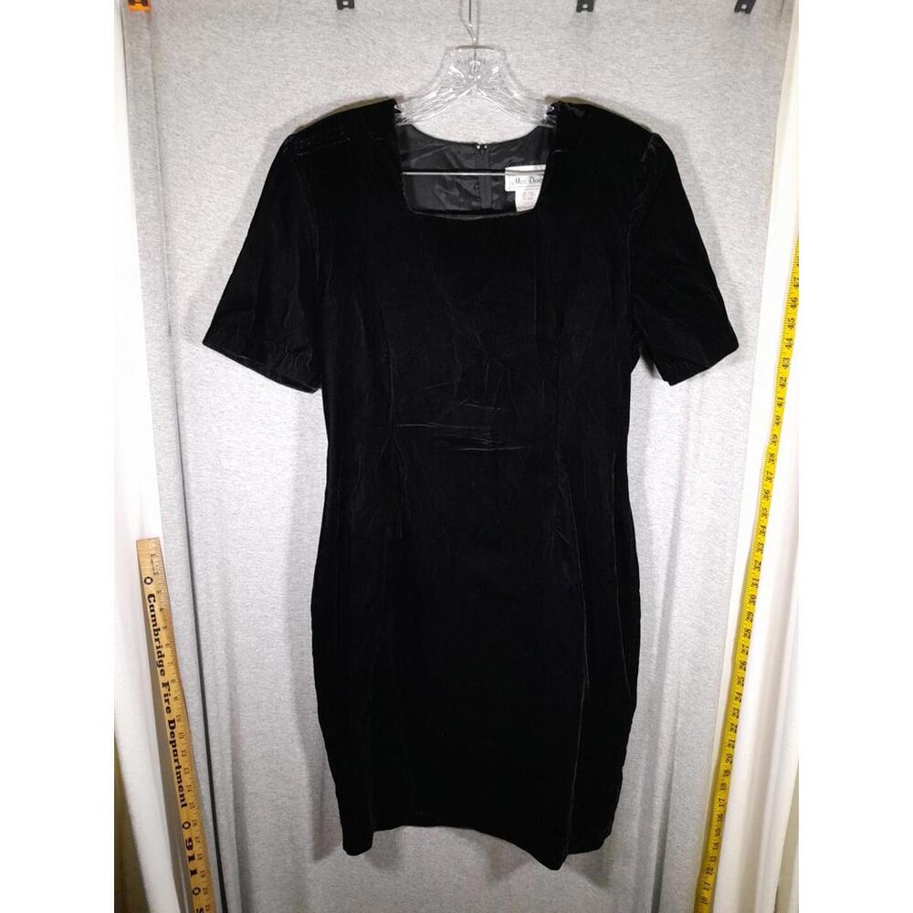 Miss Dorby Dress Womens 12 Velvet Short‎ Sleeve